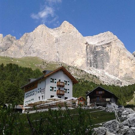 Hotel Rifugio Stella Alpina Spiz Piaz per escursionisti Pozza di Fassa Esterno foto