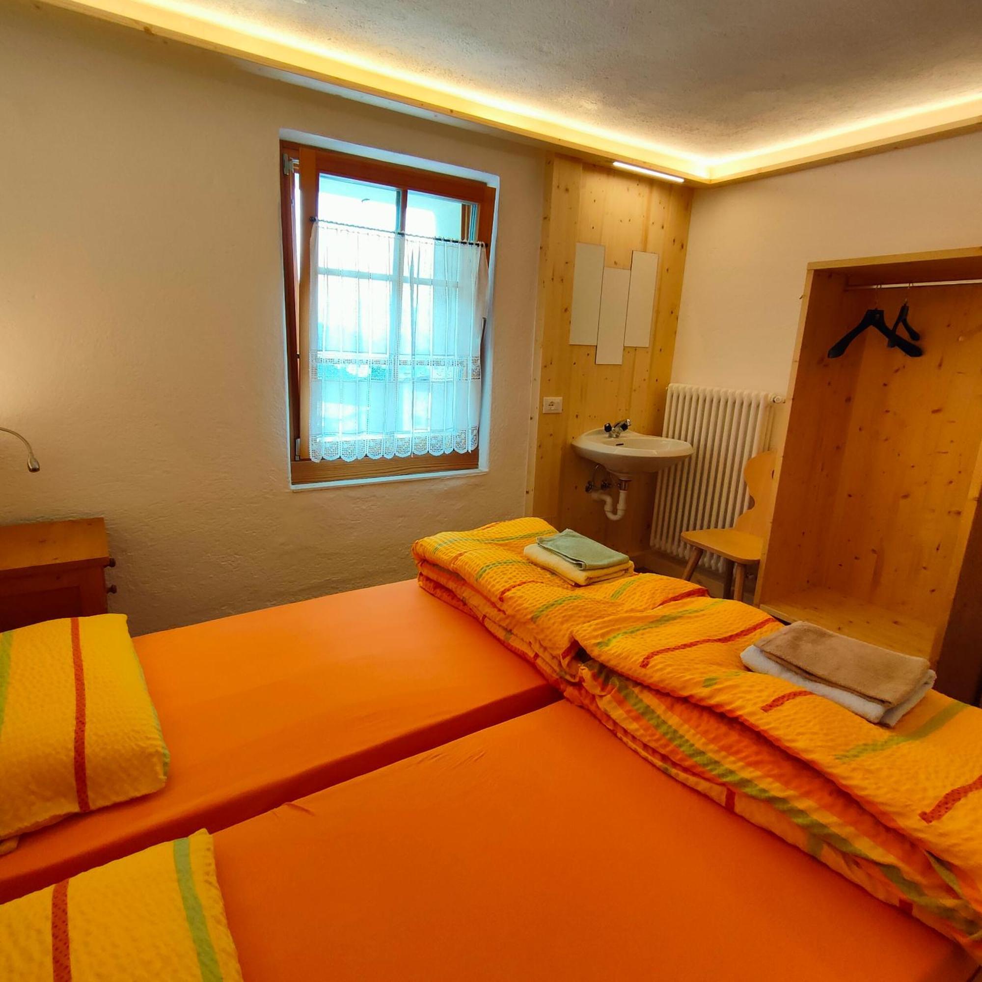 Hotel Rifugio Stella Alpina Spiz Piaz per escursionisti Pozza di Fassa Esterno foto
